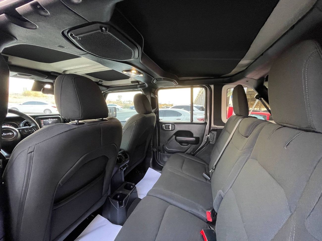 Jeep Wrangler Sport 3.6L M/T 3.6L V6 / LOW MILEAGE / HURRICANE LIFT KIT / LENSO RIMS / IN PERFECT CONDITION