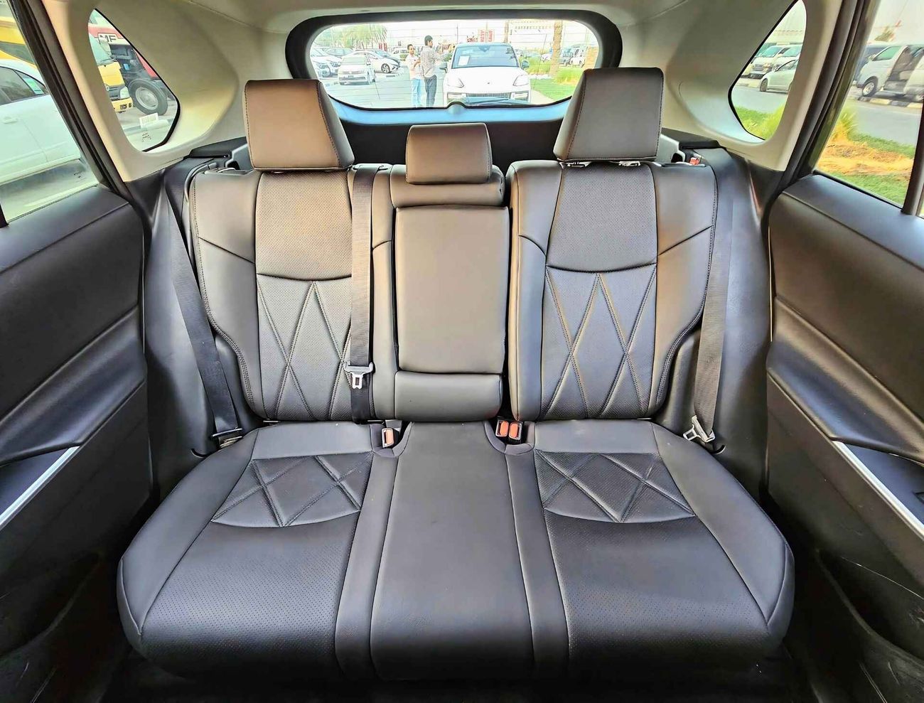 Toyota RAV4 LE/ ORG AIRBAG/ DVD CAMERA/ LEATHER/ RIMS/ 1036 MONTHLY/ LOT# 204152