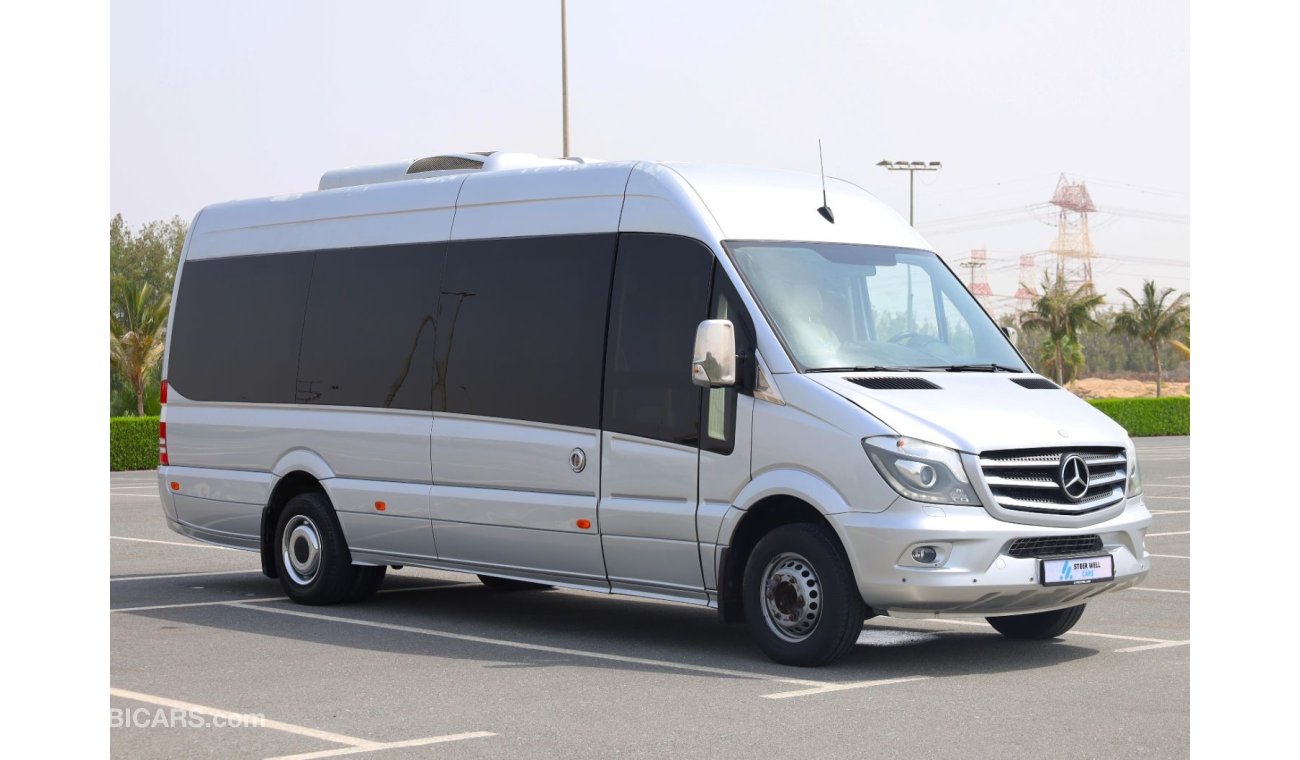 مرسيدس بنز سبرينتر 2015 | MERCEDES BENZ SPRINTER | 21-SEATER - PETROL - 6 CYL | GCC SPECS | EXCELLENT CONDITION