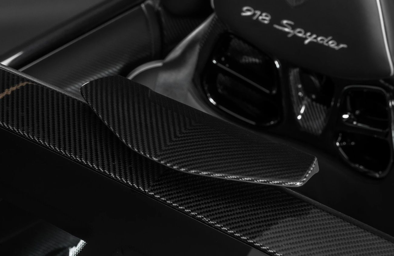 Porsche 918 Spyder 4.6L V8 N/A Engine + eMotor