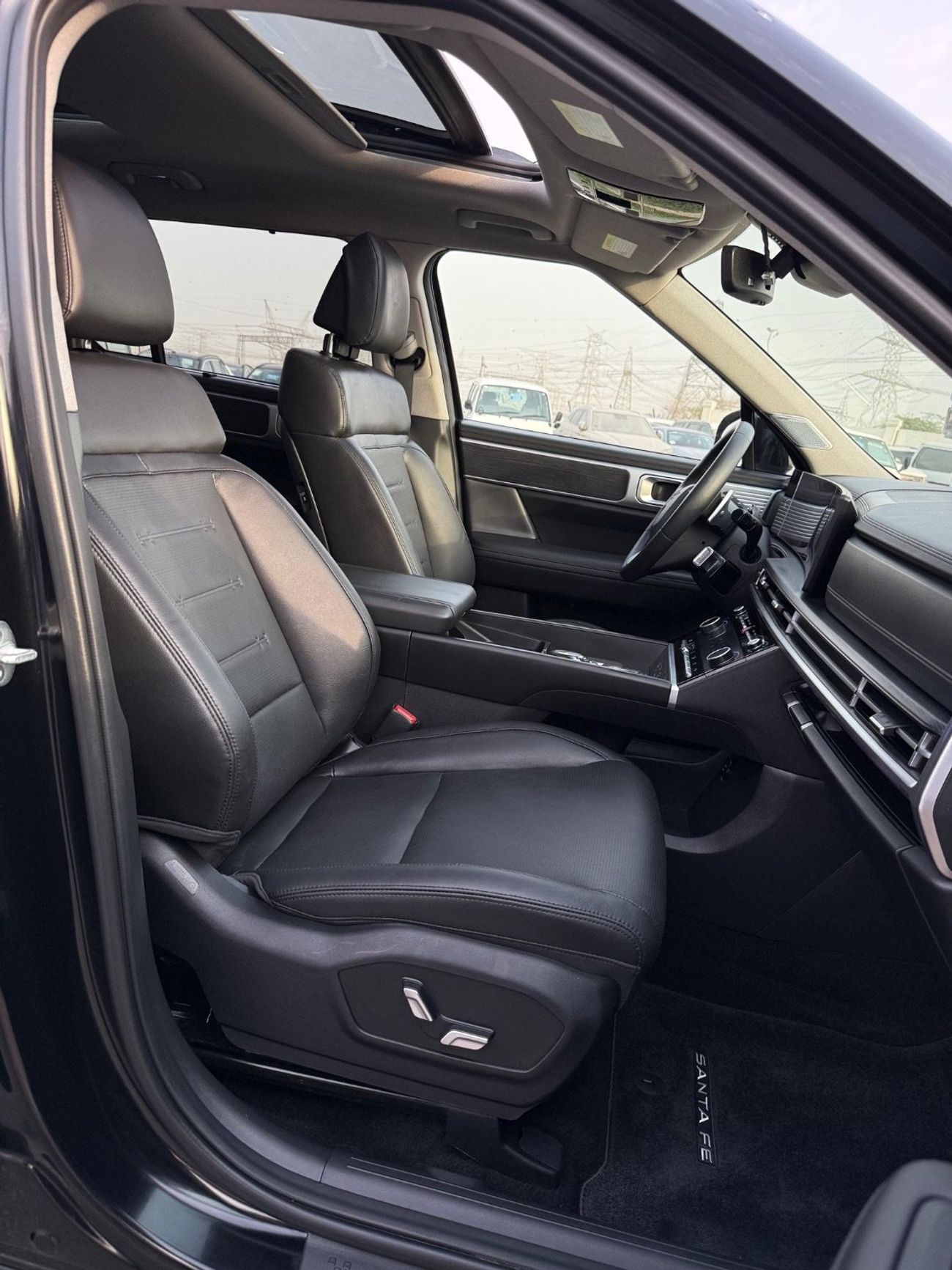 Hyundai Santa Fe Limited FE 360 camera, panoramic,leather seats, Full Option