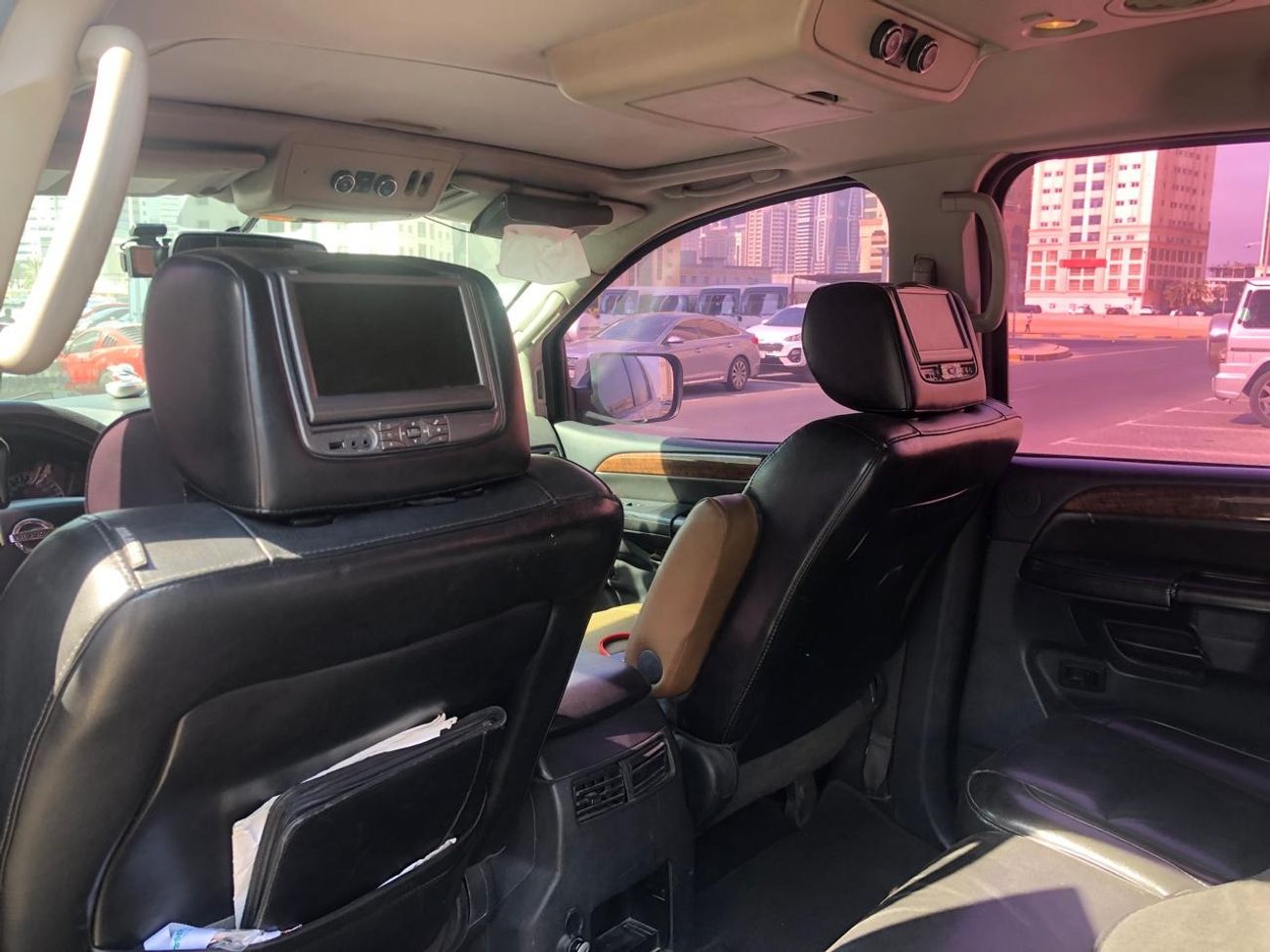 نيسان أرمادا LE 5.6L (317 HP)