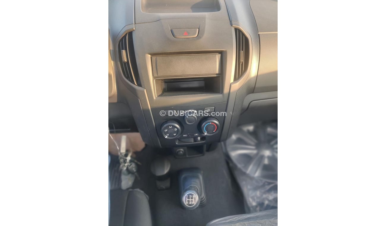 إيسوزو D ماكس Single Cab Pup 2.5L Diesel Manual - White - HQ0037