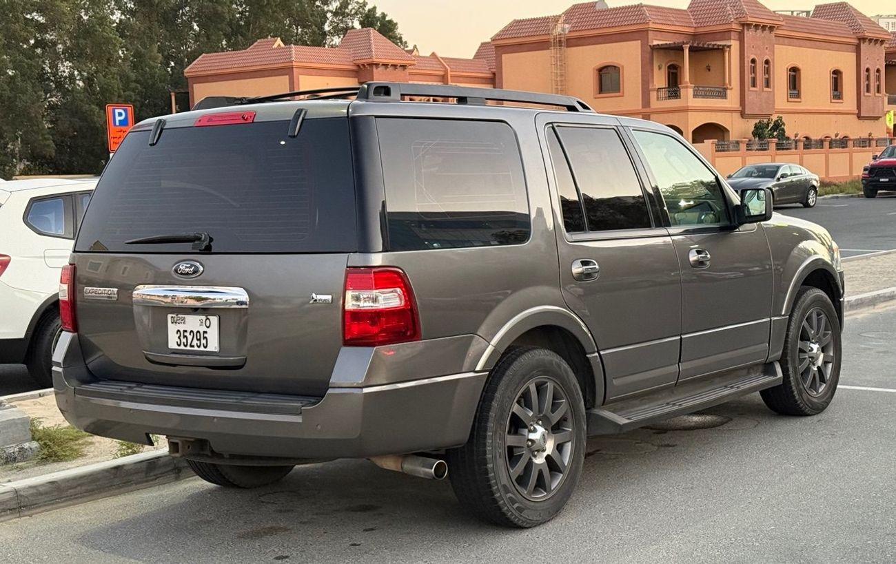 Ford Expedition XLT 5.4L