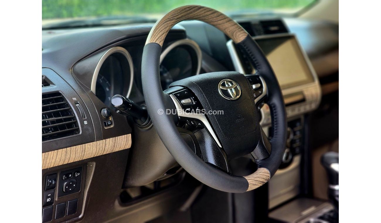 Toyota Prado V6   /  facelifted