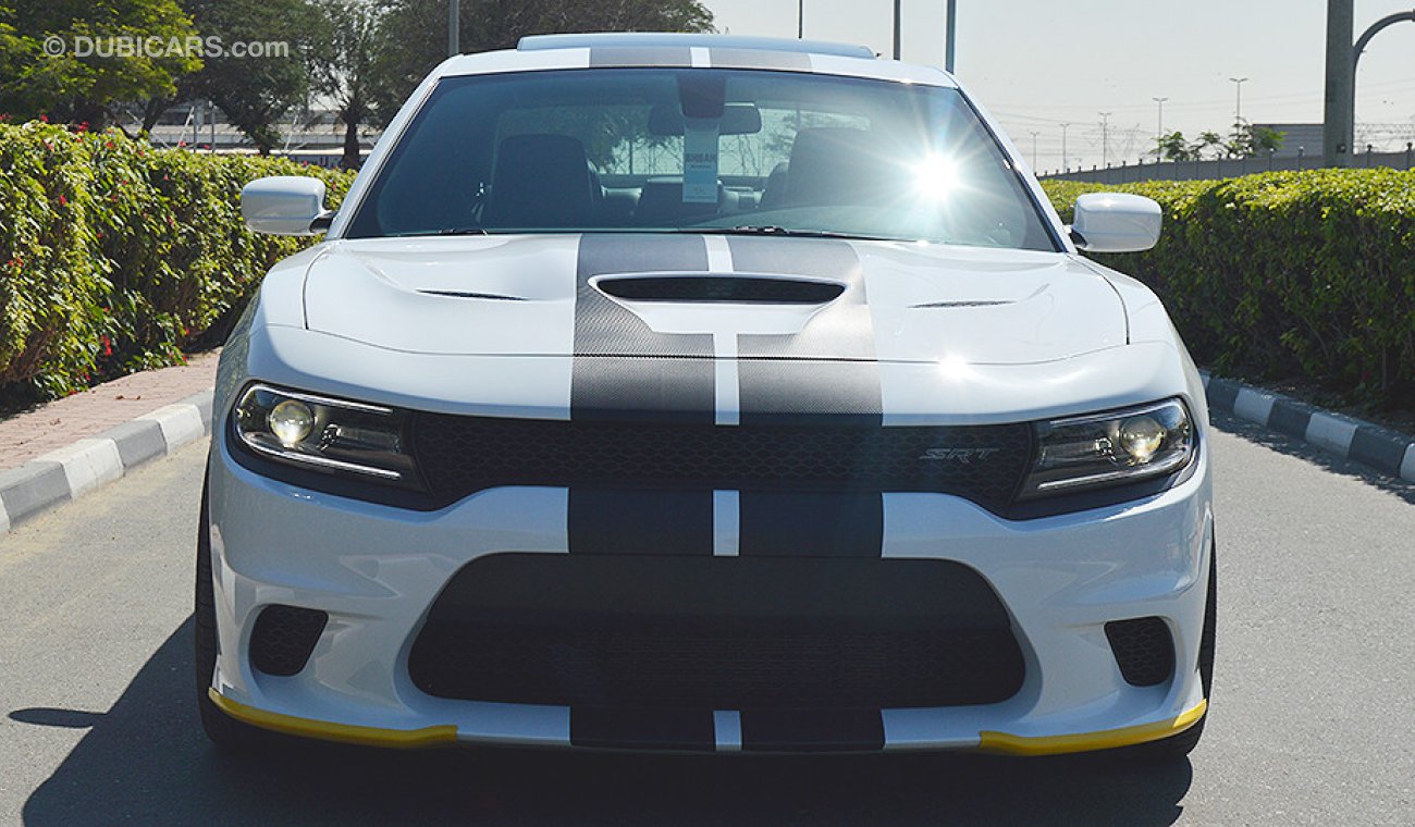 Dodge Charger Hellcat, 6.2L Supercharged HEMI, V8, 0km, GCC Specs with 3 Years or 100K km Warranty