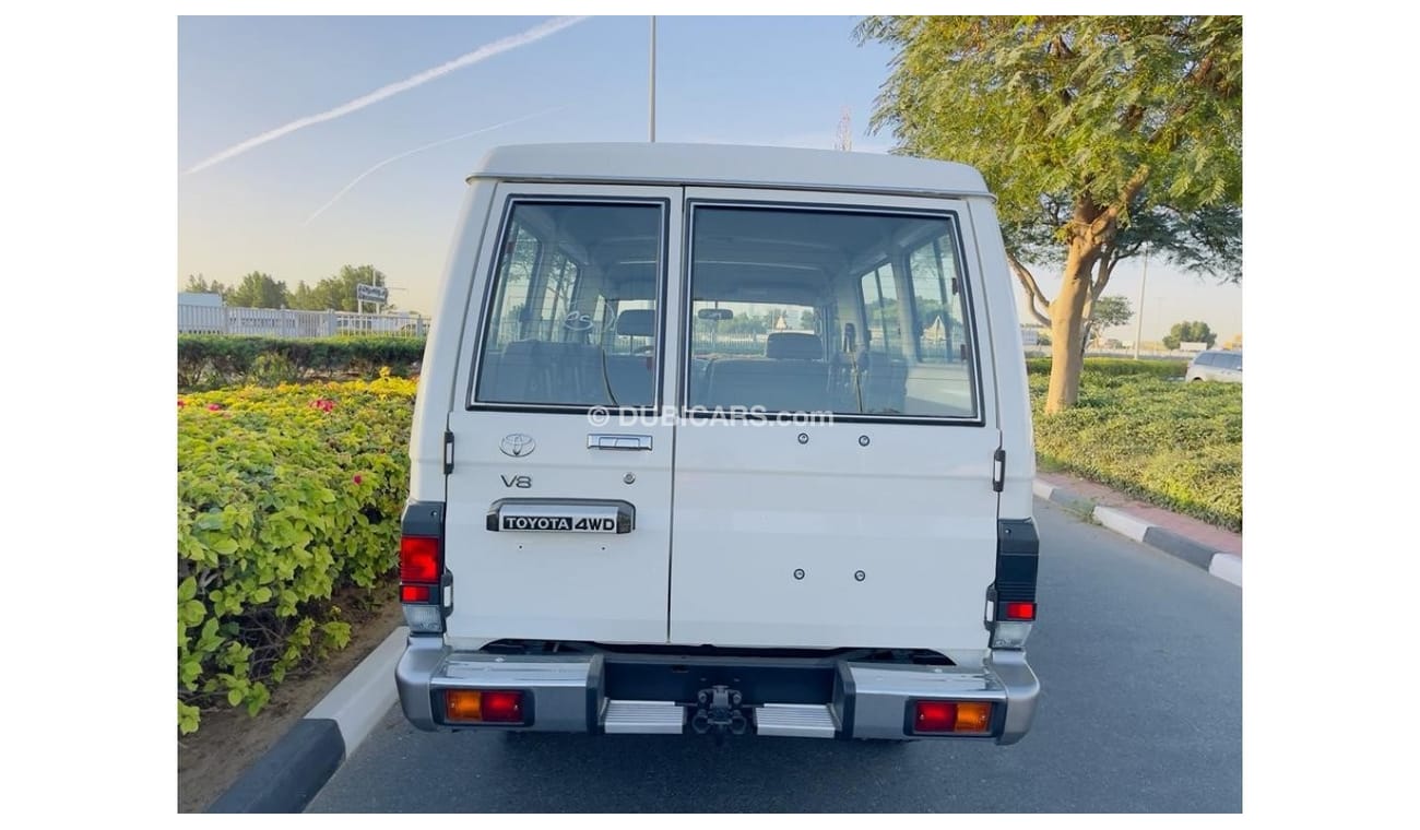 Toyota Land Cruiser 70 4.5L V8 Diesel Turbo Engine (2023 YM)