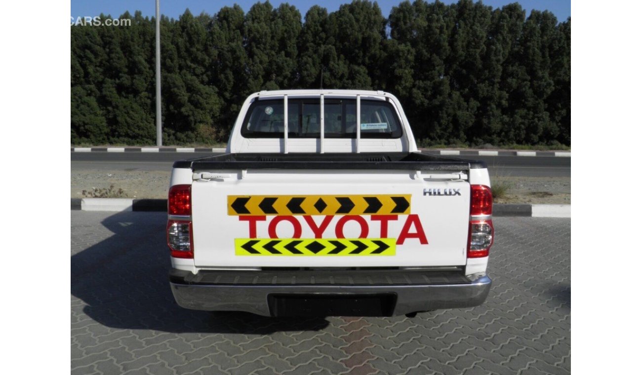Toyota Hilux 2014 2.7 full automatic REF#220