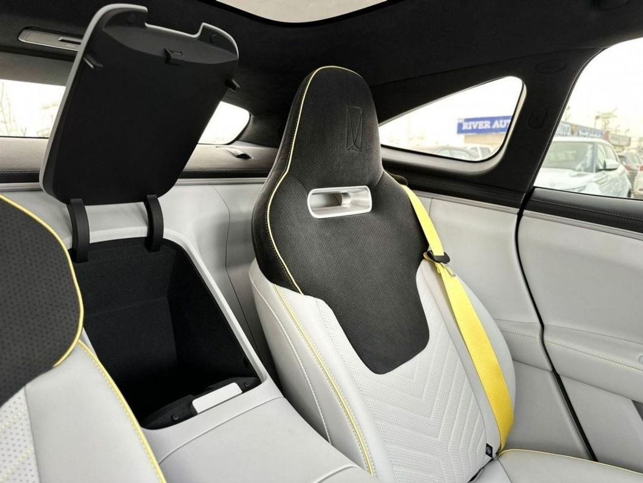 أفاتر 11 AVATAR E11 LONG RANGE 4 SEATER 2023