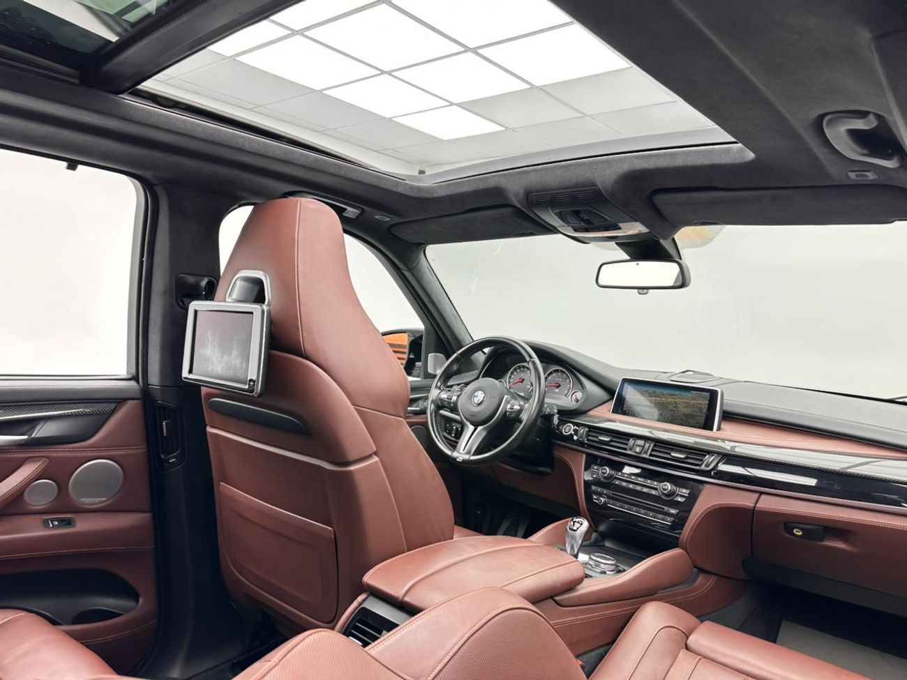 BMW X5M Std 4.4L 2016 BMW X5M M-Sport, BMW Full Service History, Excellent Condition, GCC