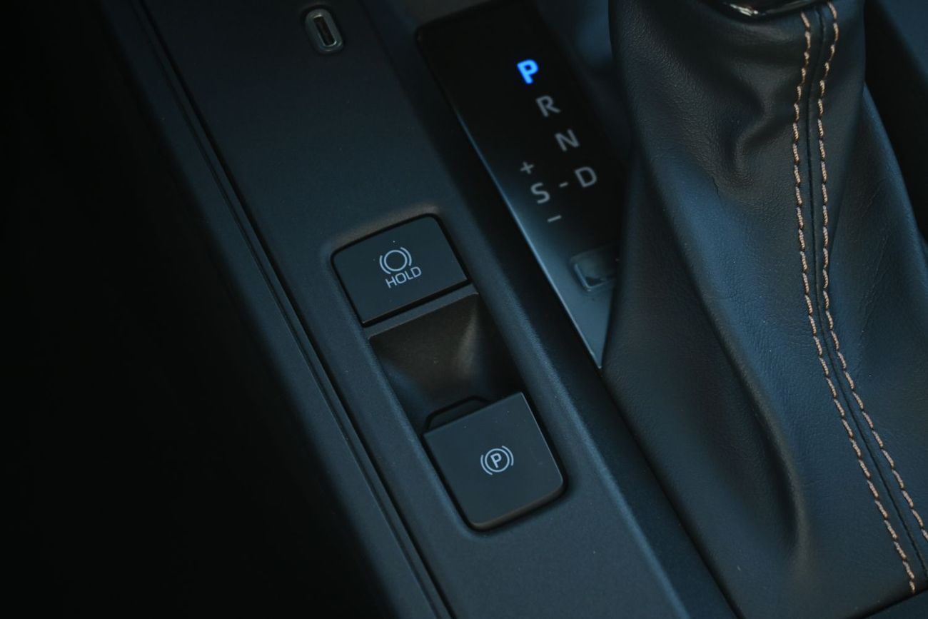 Toyota Corolla Cross Toyota Corolla Cross New Shape 2.0L Hybrid, FWD Model 2025