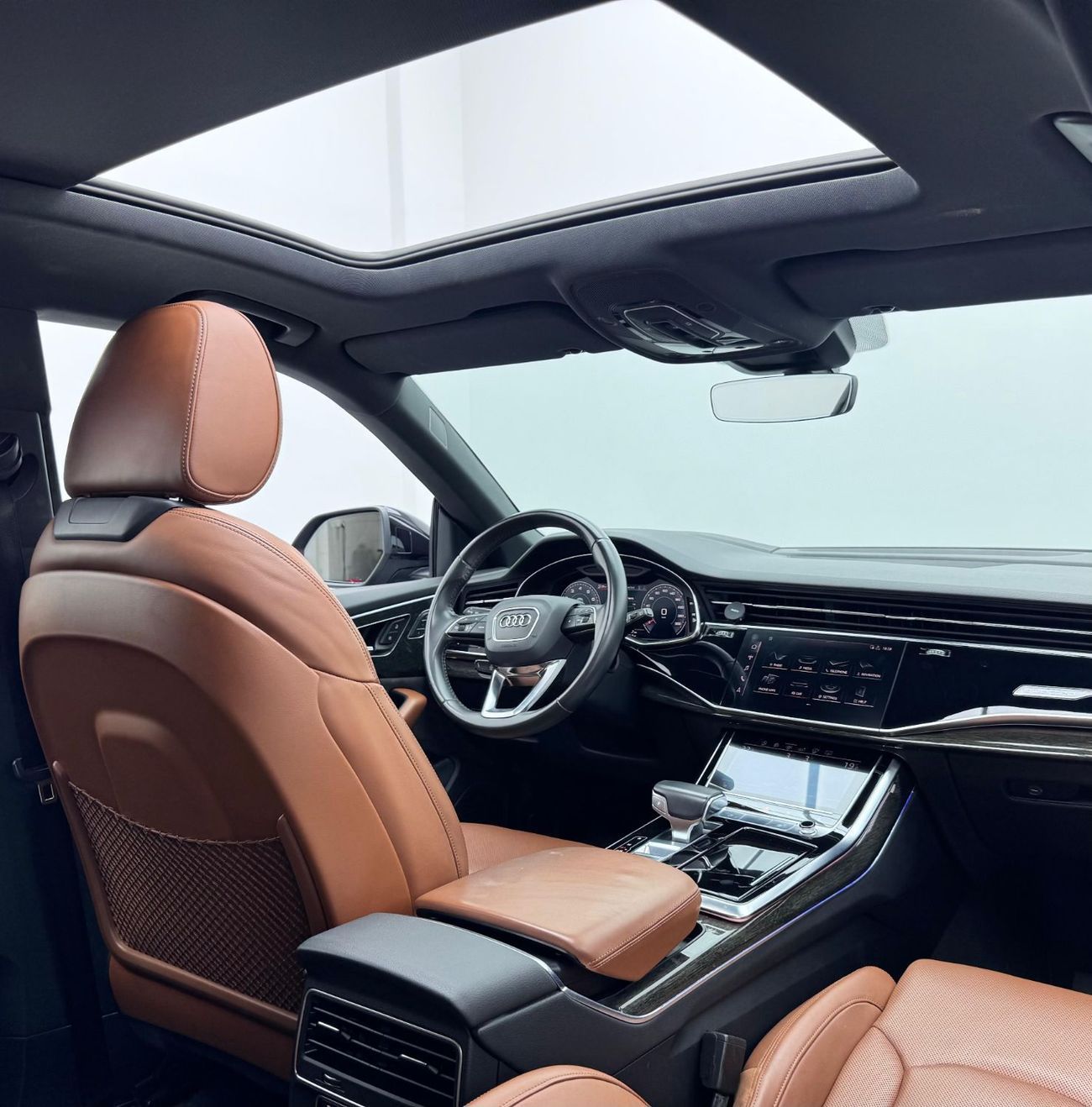 Audi Q8 55 TFSI quattro S-Line 3.0L (336 HP) 2019 Audi Q8 55TFSI Quattro S-line, Full Agency Service History