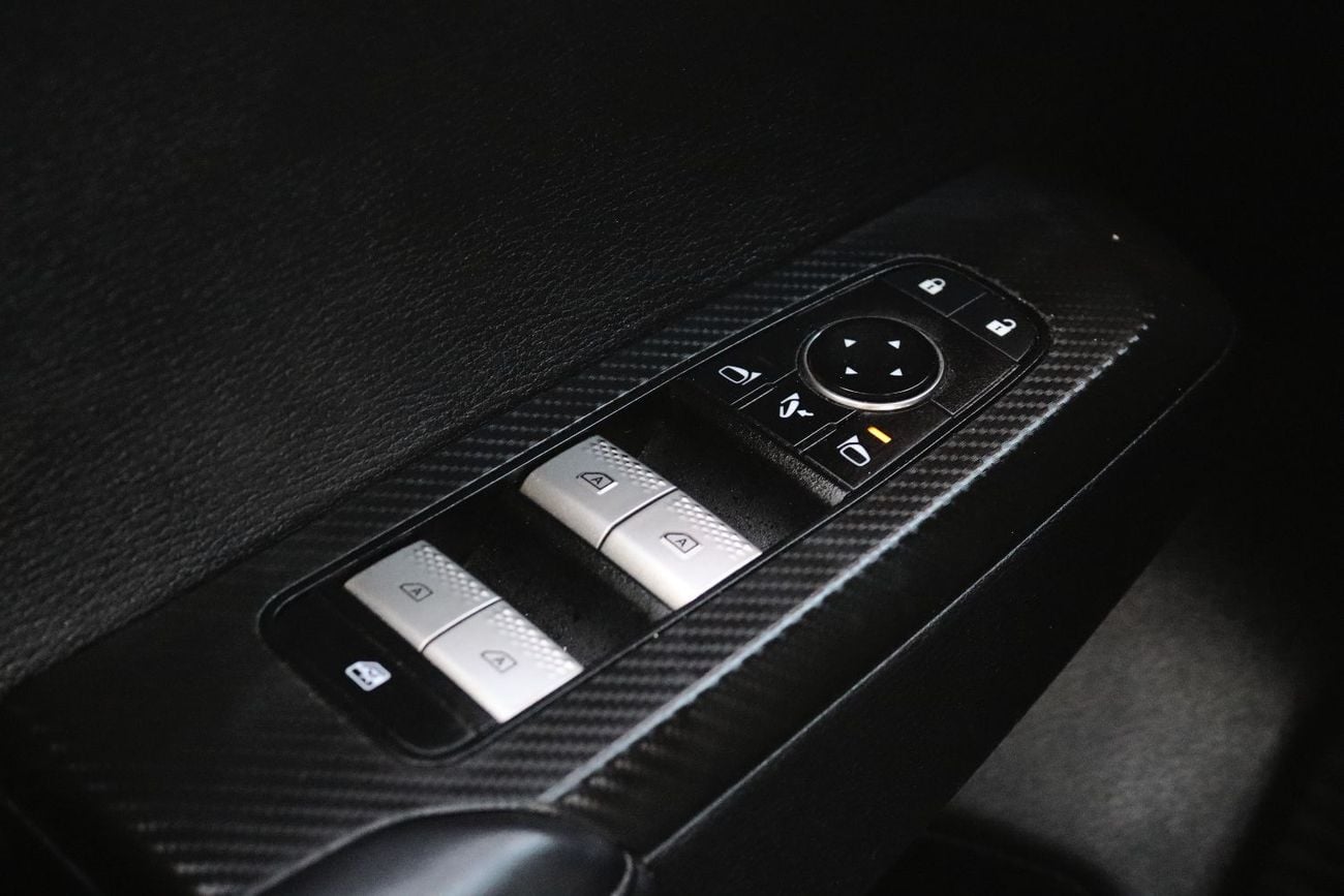 Mitsubishi Outlander PREMIUM LAUNCH EDITION