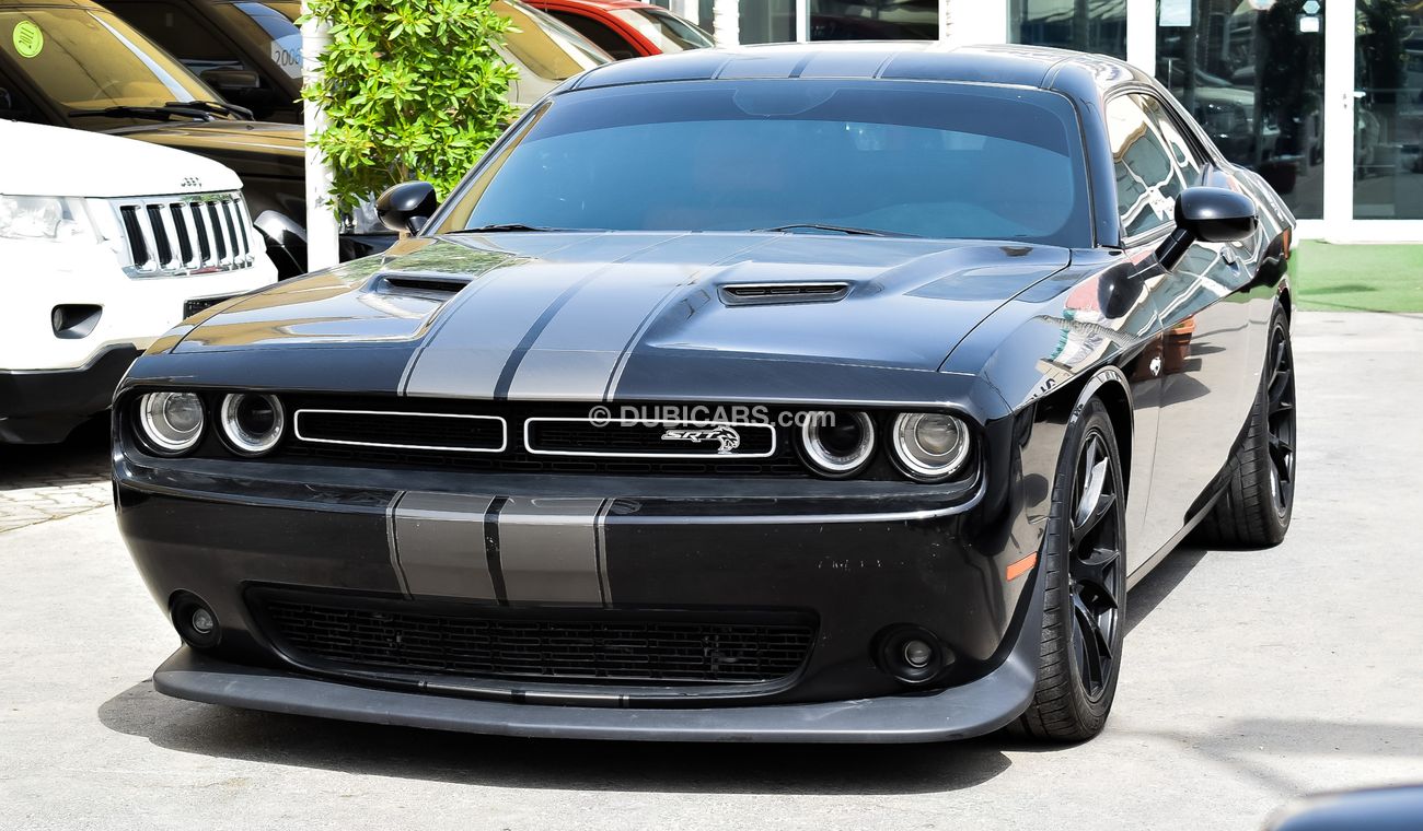 Used Dodge Challenger SRT Body kit / SUPER CLEAN / CHANGE TO GCC 2015