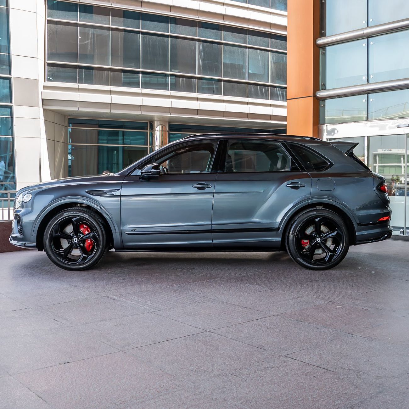 بنتلي بينتايجا 2023  BENTLEY BENTAYGA S HYBIRD