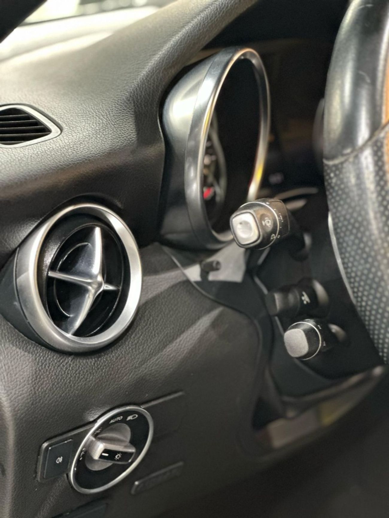 Mercedes-Benz SLC 300 3.0