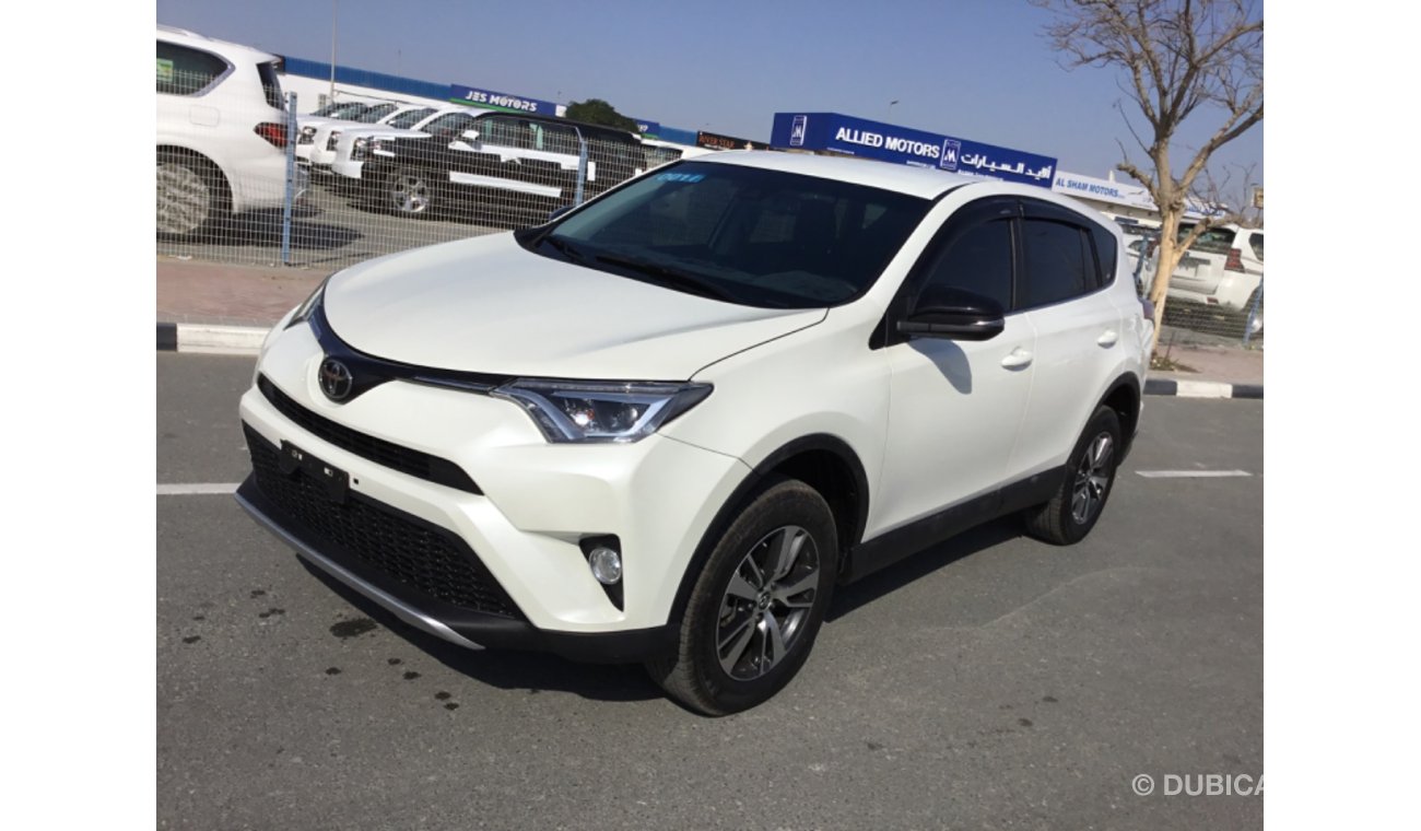 Toyota RAV4 TOYOTA RAV4 2019 WHITE (JAPANESE SPECIFICATION)