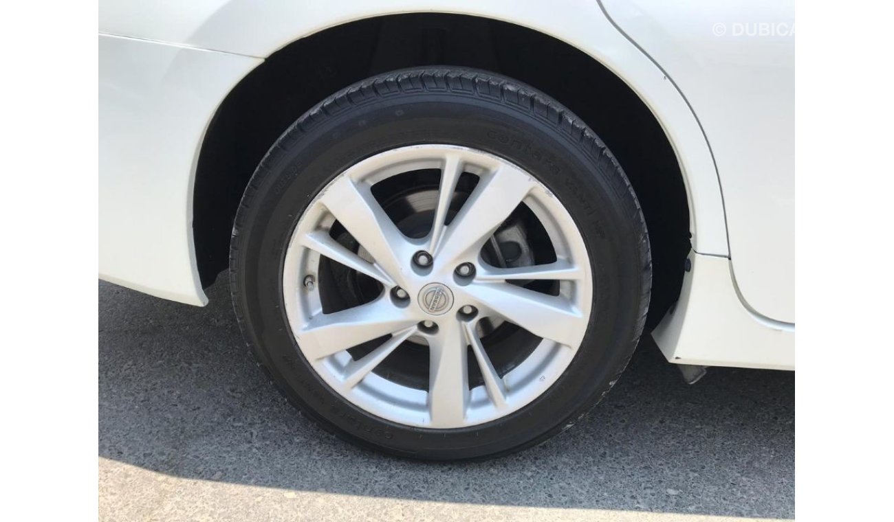 نيسان ألتيما مواصفات خليجي رقم ٢ بدون حوادث بحاله ممتازه