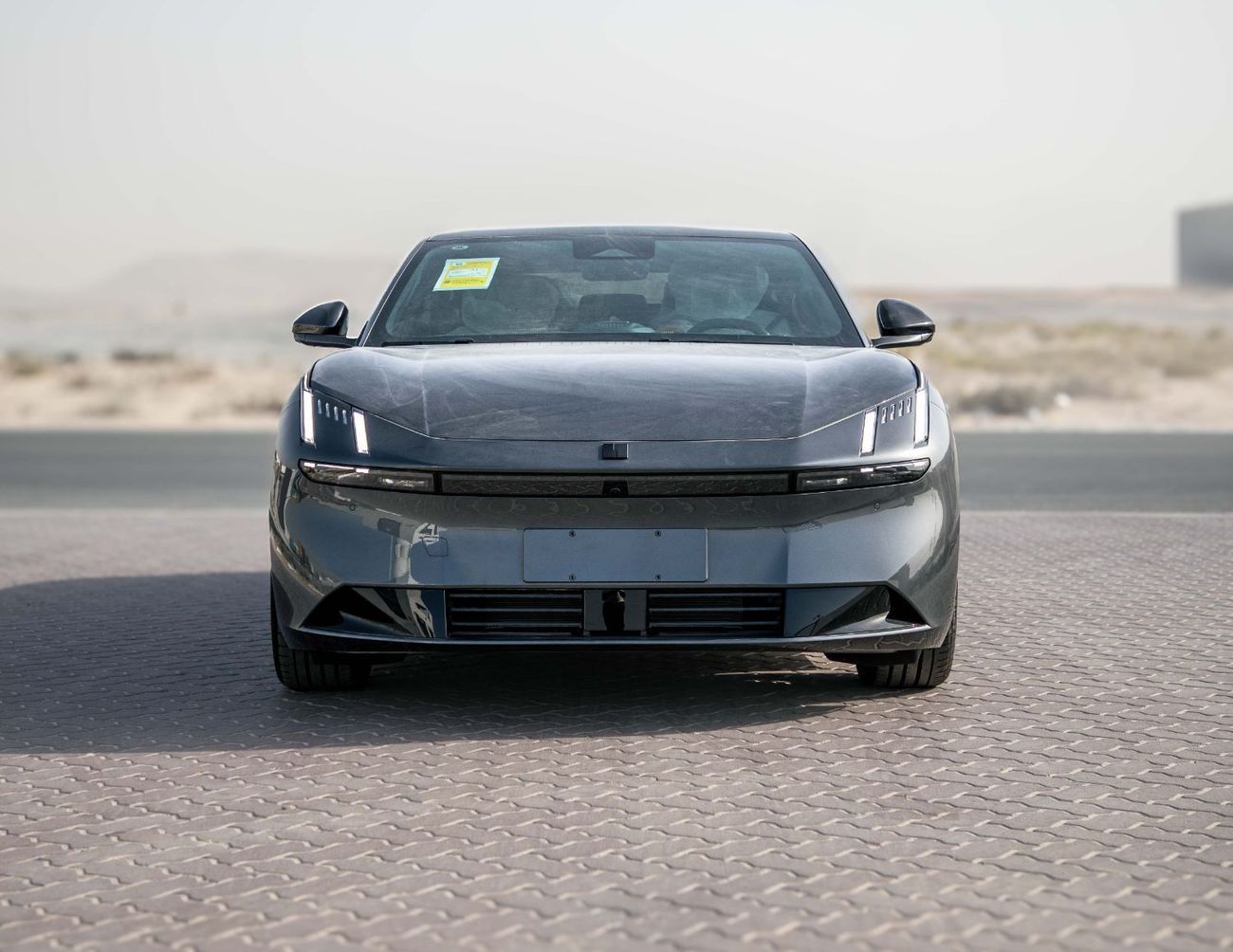 لينك أند كو Z10 2025 Lynk & Co Z10 Max - Fluid Grey Inside Beige