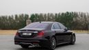 مرسيدس بنز S 500 2016 مرسيدس بنز S 500 AMG (W222)، 4dr سيدان، 4.7L 8cyl بنزين، أوتوماتيكي، دفع خلفي