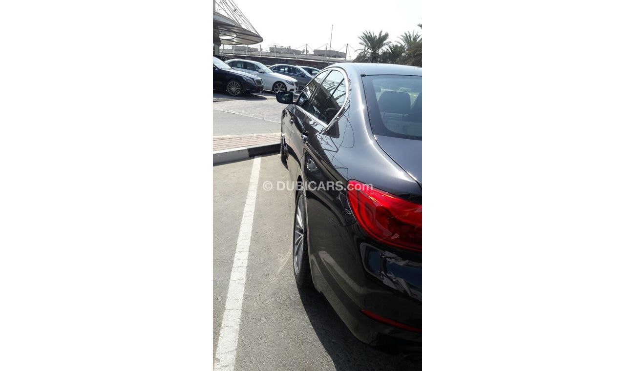 بي أم دبليو 530i