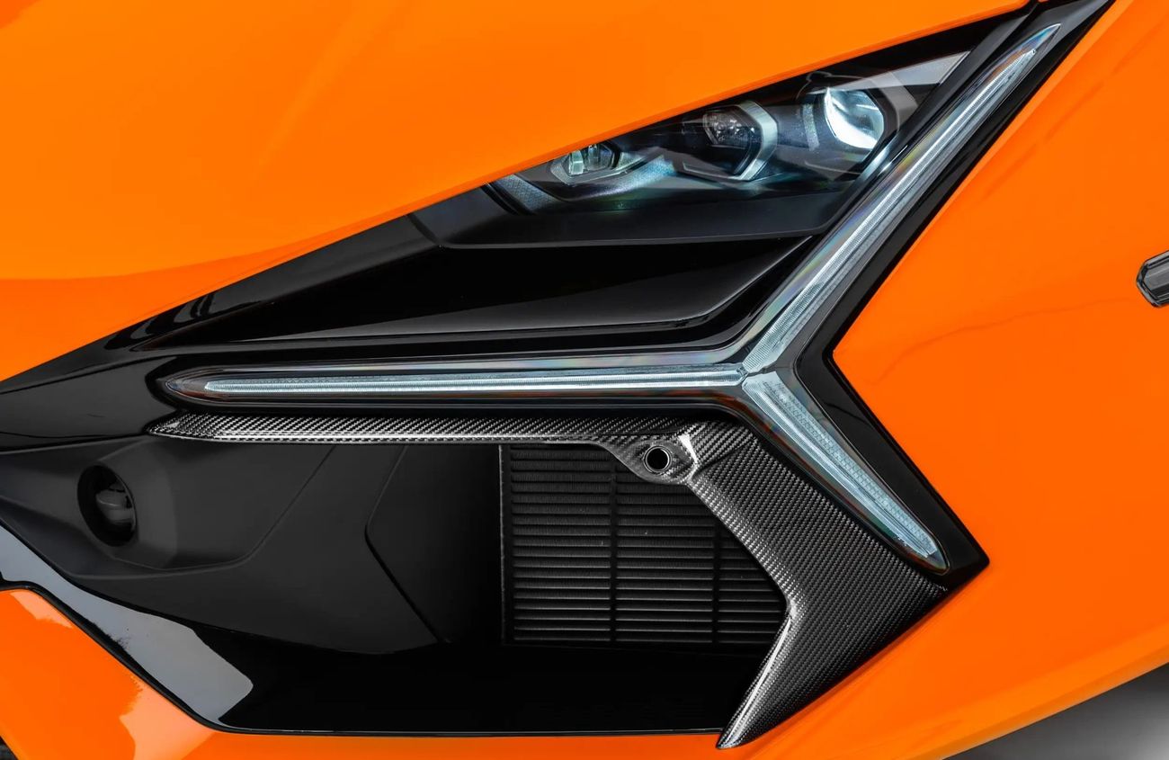 لامبورغيني ريفويلتو 6.5L V12 Naturally Aspirated Engine + eMotor