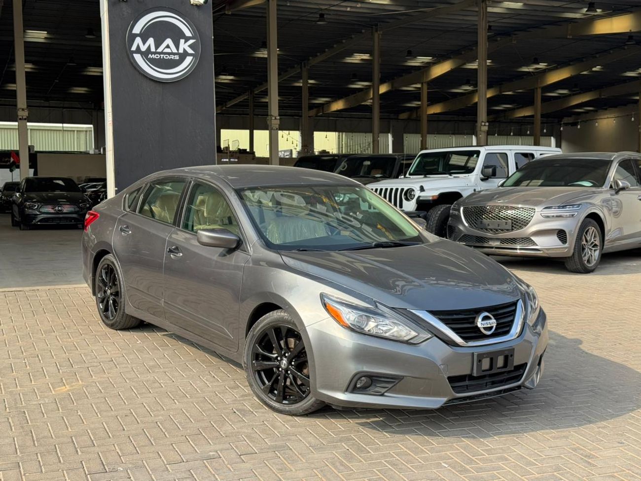 Nissan Altima SR 2.5L SR / V4 2.5L / PADDLE SHIFTERS / KEYLESS ENTRY / LEATHER / RIMS / KEYLESS START