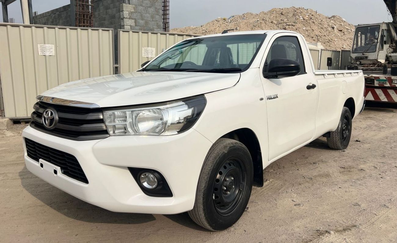 Toyota Hilux diesel 2.4 liter ,right hand drive ,manual gear 2wd