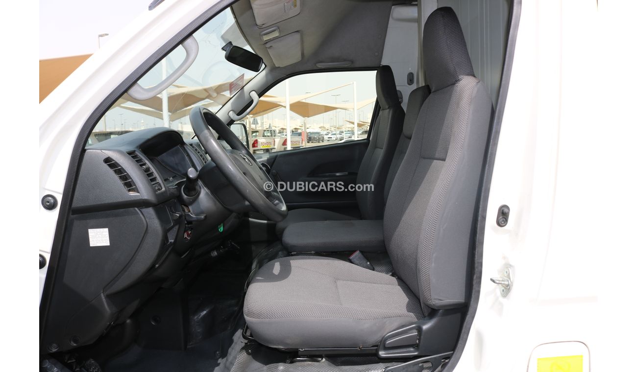 Toyota Hiace HI ROOF CHILLER VAN