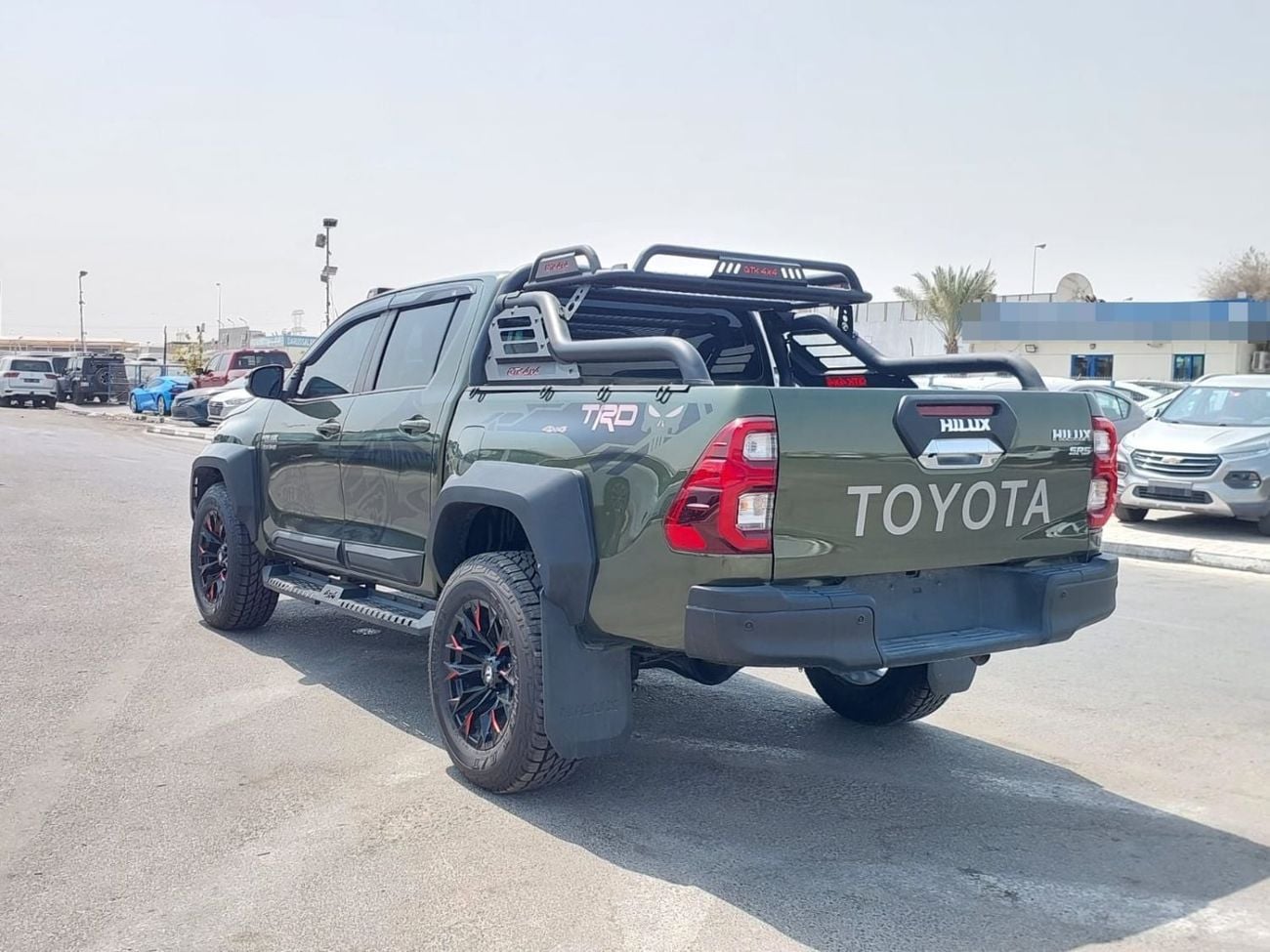 Toyota Hilux  (RAMADAN OFFER) TOYOTA HILUX PICKUP RHD 2023 MODEL 2.8 L DIESEL AUTOMATIC(PM91809)