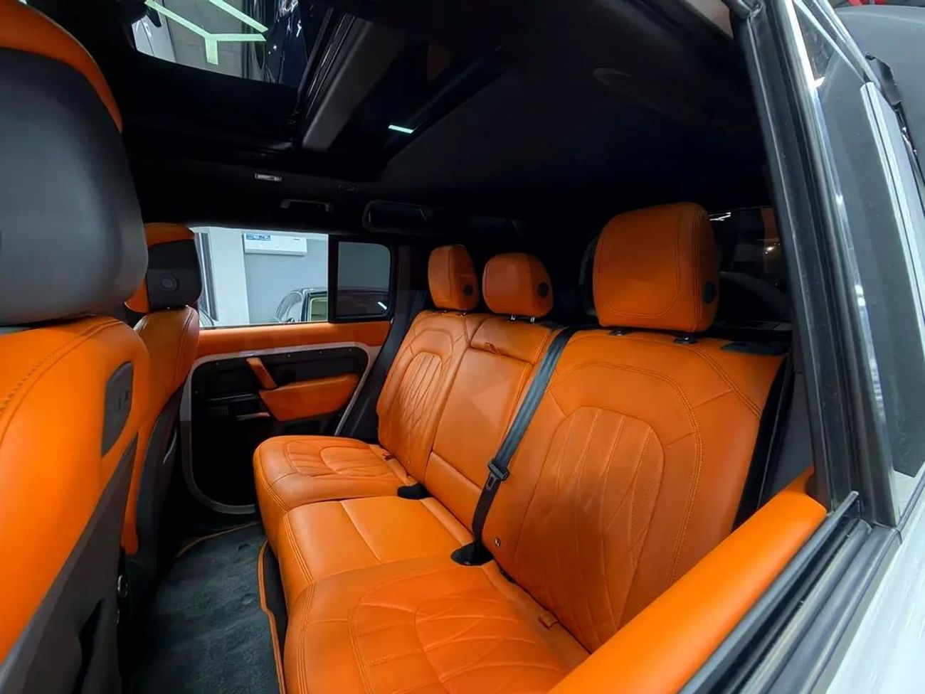 Land Rover Defender 110 X-DYNAMIC HSE P400