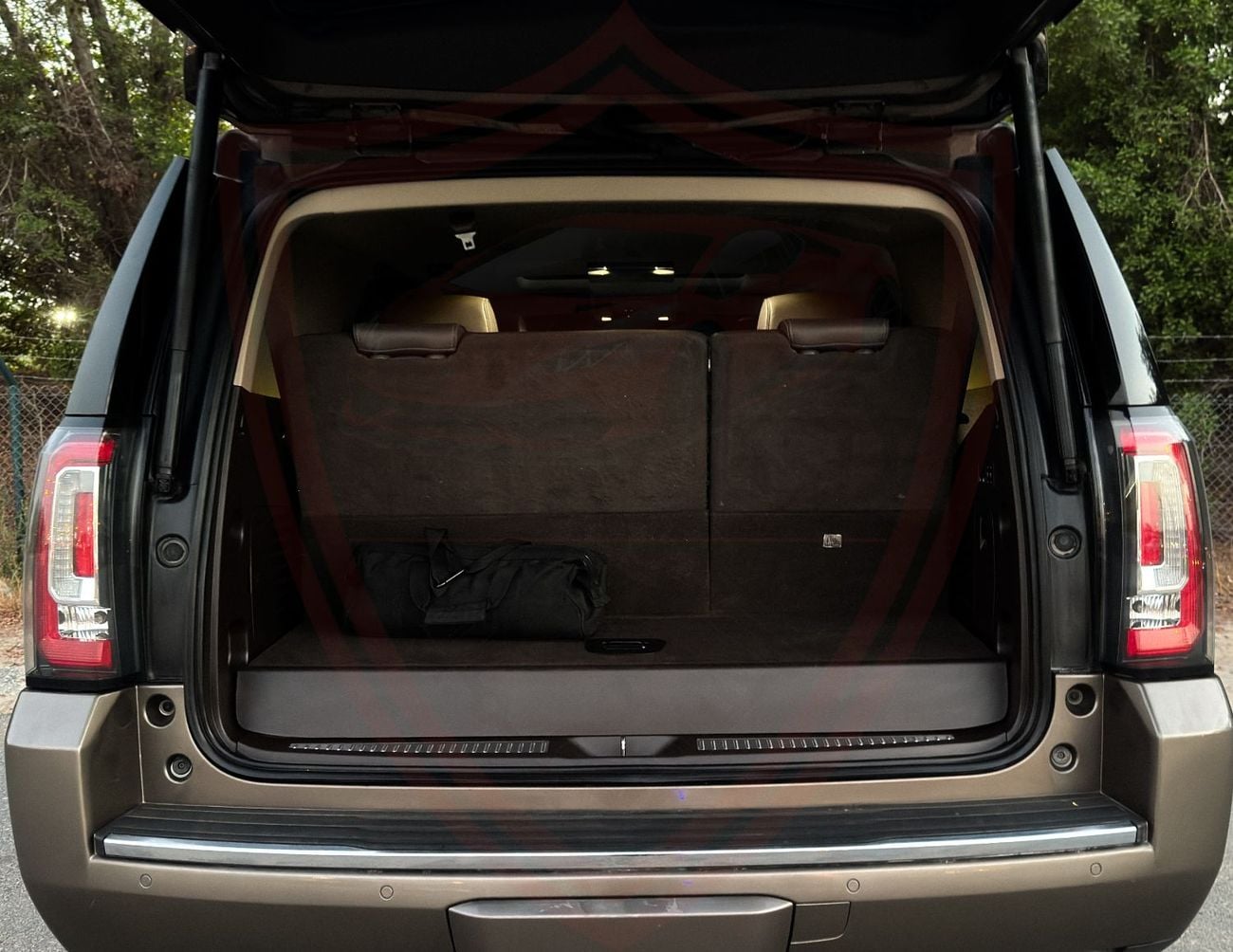 GMC Yukon GMC Yukon Denali Full Option | 6.2 L | 2016 | GCC | Accident-Free | In Excellent Condition