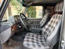 مرسيدس بنز G 320 Mercedes-Benz G-Class G230 Automatic | Petrol