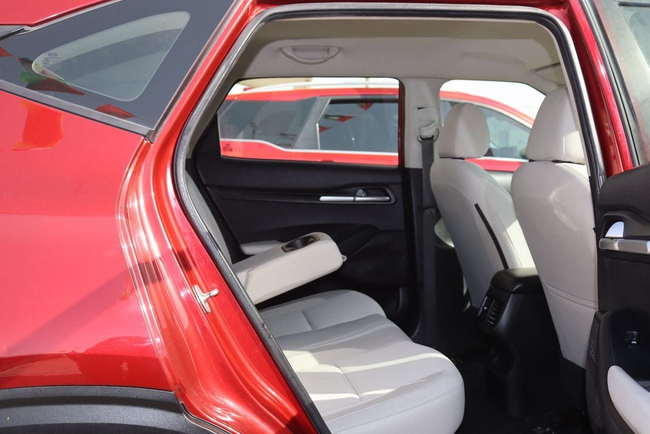 Kia Seltos Std 1.6L (123 HP) Kia Seltos 2020 - GCC-- 1.6L - Accident-free - Excellent condition