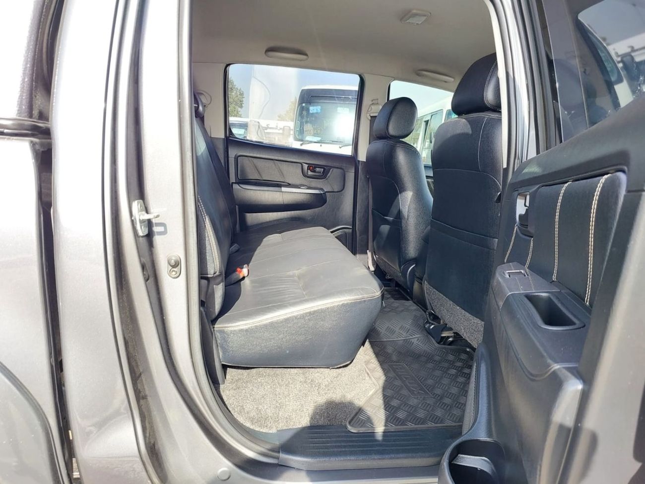 تويوتا هيلوكس TOYOTA HILUX PICKUP RHD 2014 MODEL 3.0 L DIESEL AUTOMATIC(PM35606)