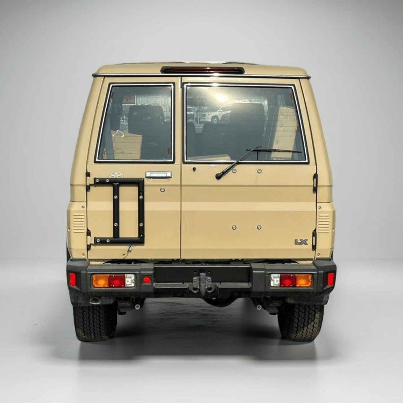 تويوتا لاند كروزر 70 2024 71 4.0 LX Z AT