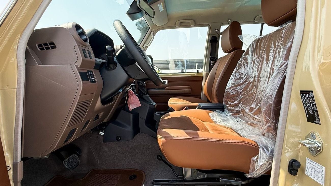 تويوتا لاند كروزر 70 TOYOTA LAND CRUISER HARD-TOP (70 SERIES) A/T 4.0L - 2025
