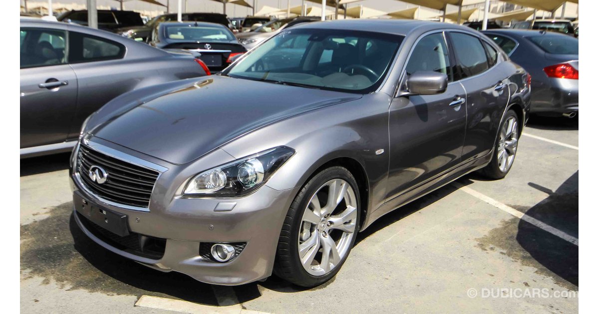 Infiniti M56 S for sale: AED 67,000. Grey/Silver, 2012