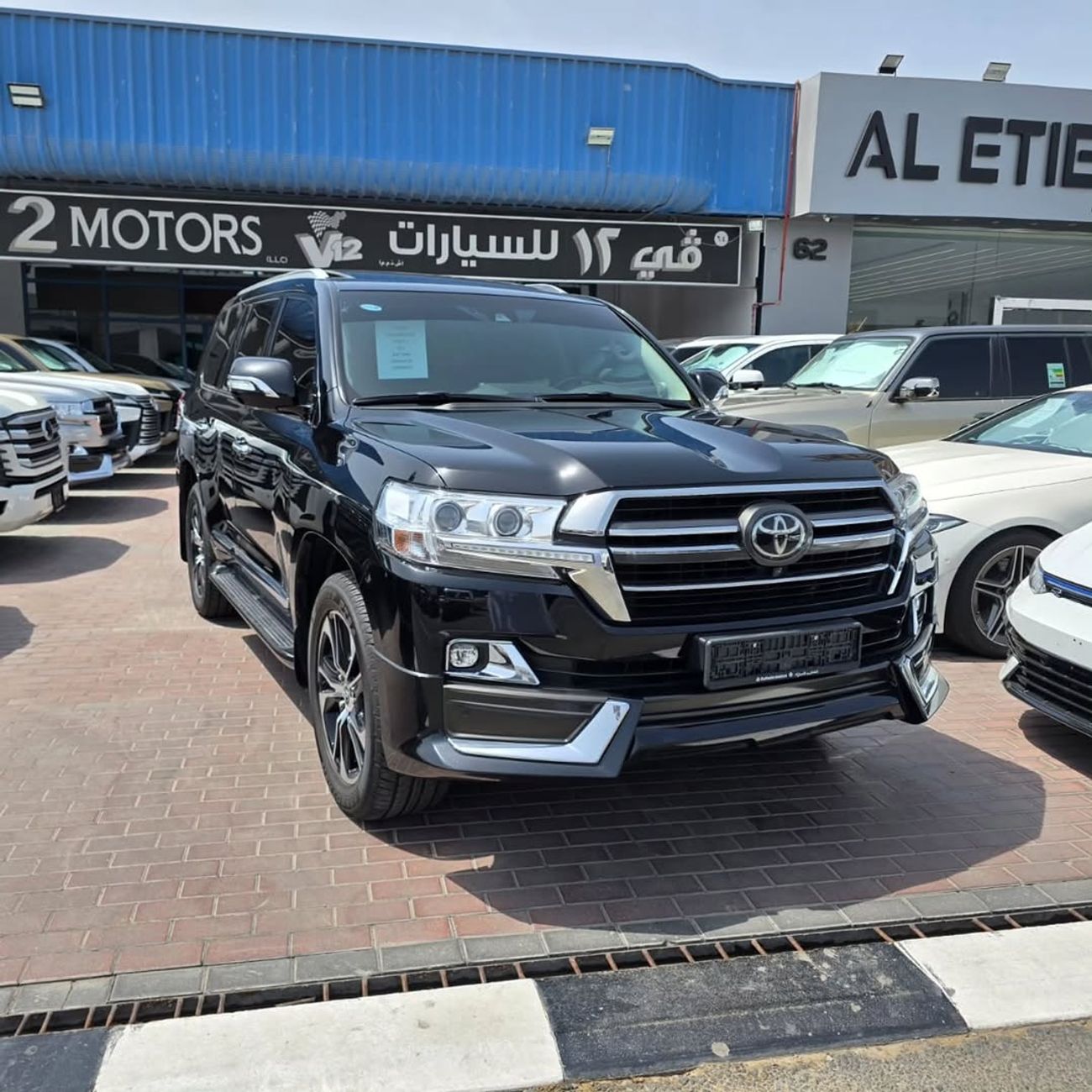 تويوتا لاند كروزر TOYOTA LANDCRUISER VXR V8 5.7