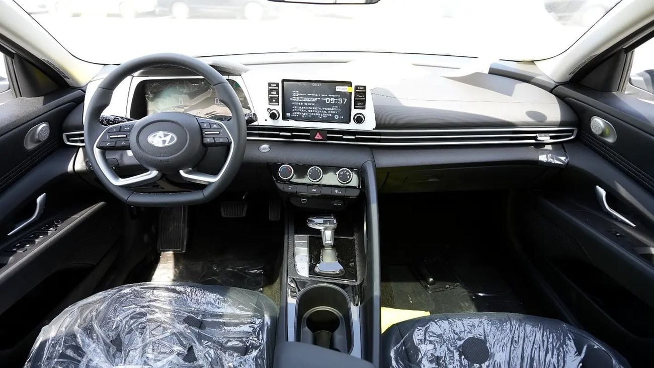Hyundai Elantra COMFORT 1.5L CHINESE SPECS BRAND