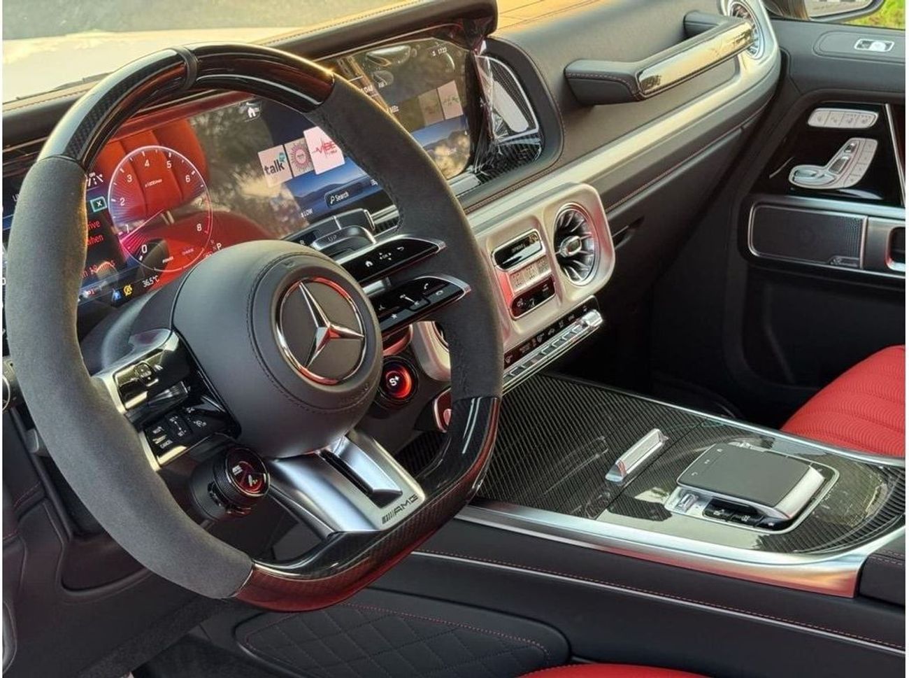 مرسيدس بنز G 63 AMG GCC SPEC UNDER WARRANTY AND SERVICE CONTRACT