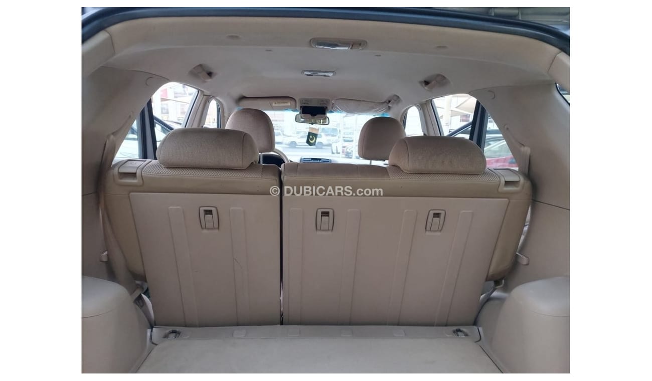 Kia Sportage 2008 model, Gulf agency, gray color, beige interior, in excellent condition, alloy wheels, rear sens