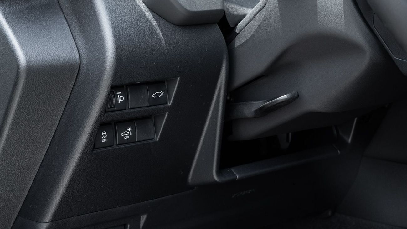 Toyota Land Cruiser TOYOTA LANDCRUISER 3.3 GXR MID DSL-2025YM