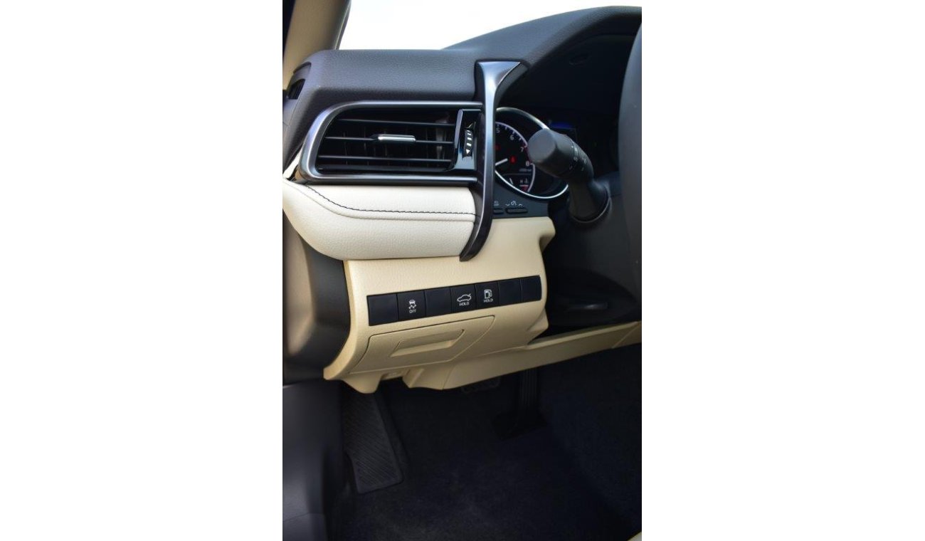 Toyota Camry GLE-X 2.5L PETROL AUTOMATIC