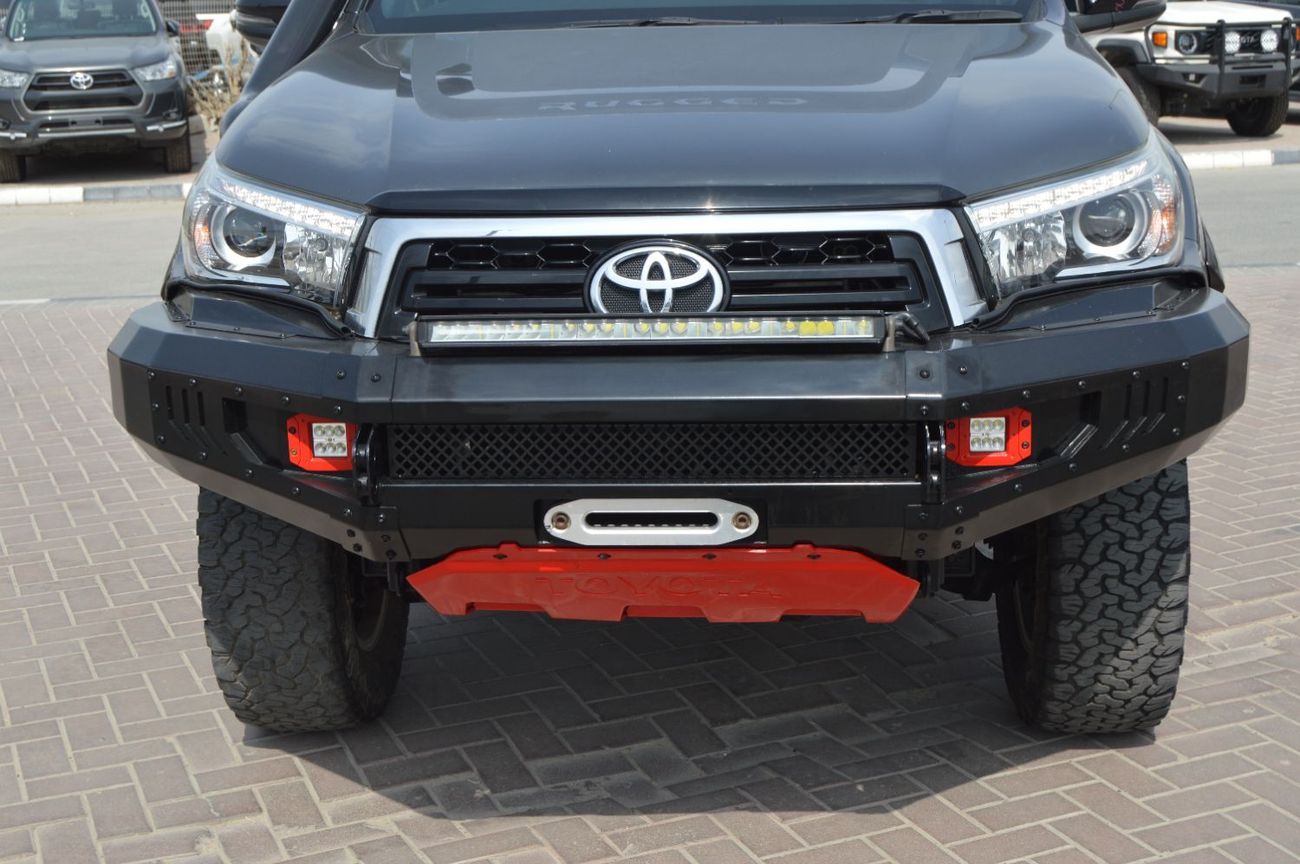 تويوتا هيلوكس TRD Double cabin 2.8L, perfect inside and outside