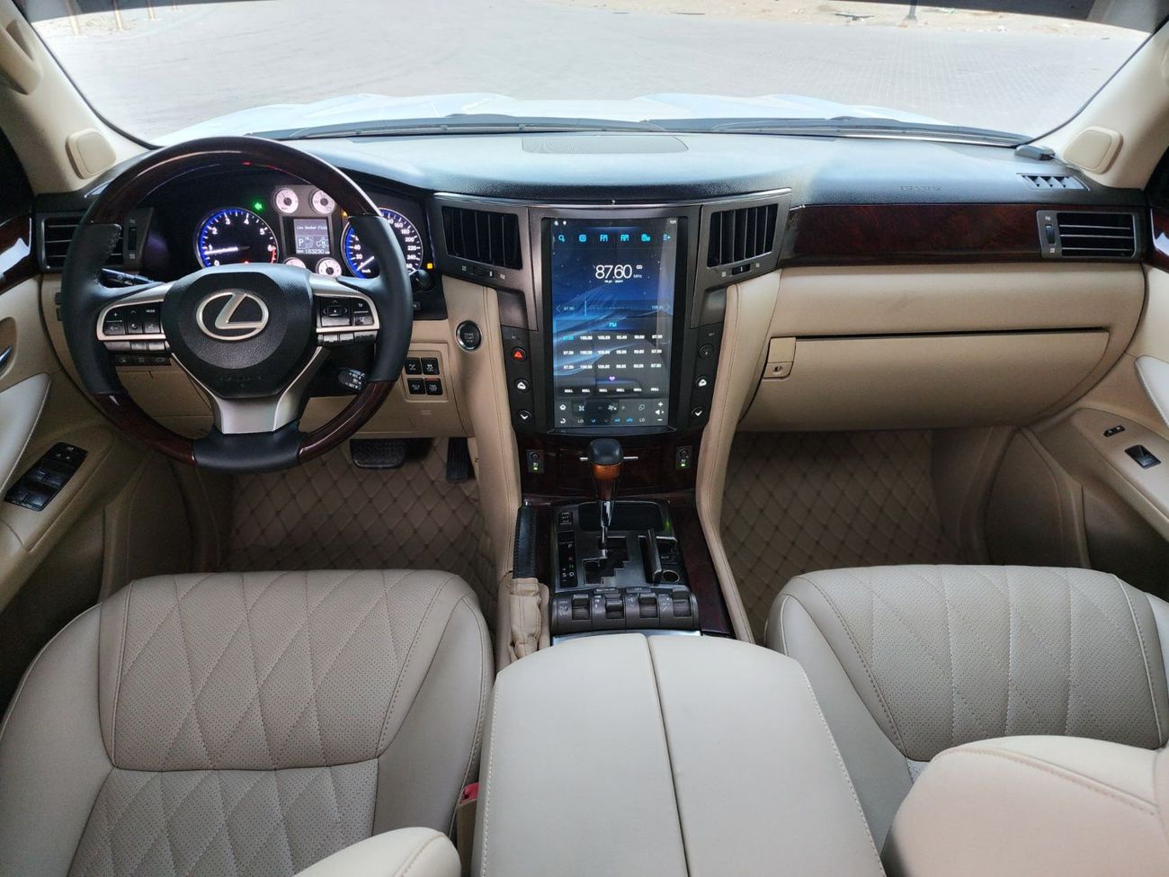 Lexus LX 570