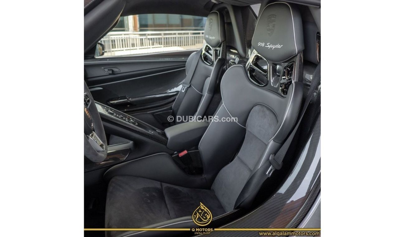 Porsche 918 Spyder Weissach Package