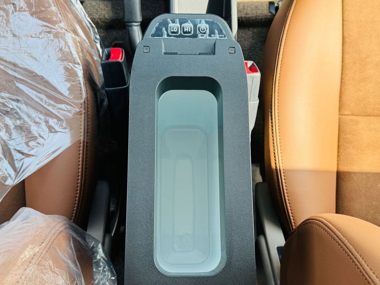 Toyota Land Cruiser TOYOTA LC76 5DOOR 4.0L PTR GCC A/T F/O WHITE 2025