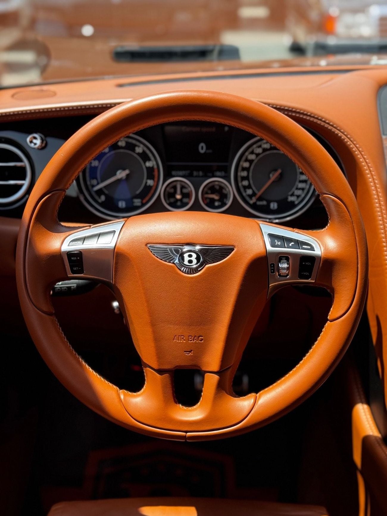 بنتلي كونتيننتال جي تي