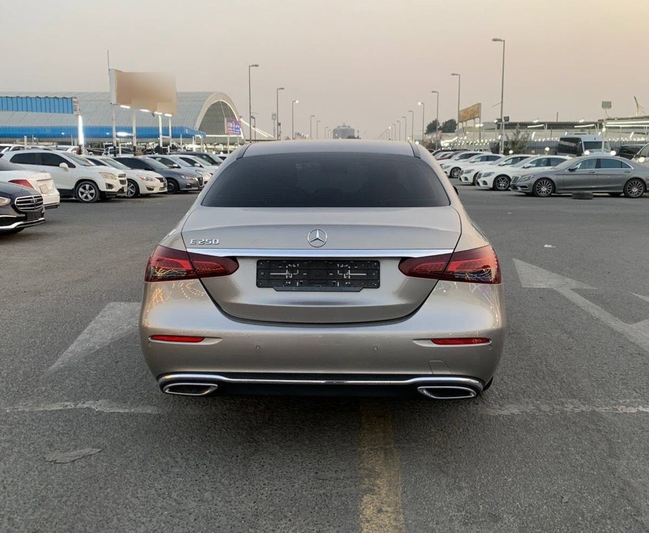 Mercedes-Benz E 250 Mercedes-Benz E250 V4 2.0L Model 2022 Price:150.000AED  Mileage:67.000 Km  Specifications: KORIAN Co
